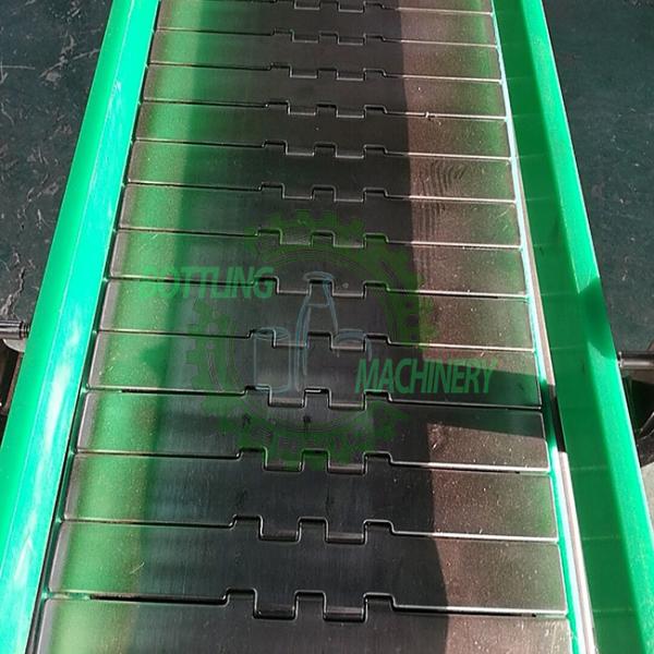 Speed Adjusted Stainless Steel Chain Belt Conveyor For Bottle Filling Line
