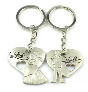 New creative gift product dance man women wedding gift keychain keyrings