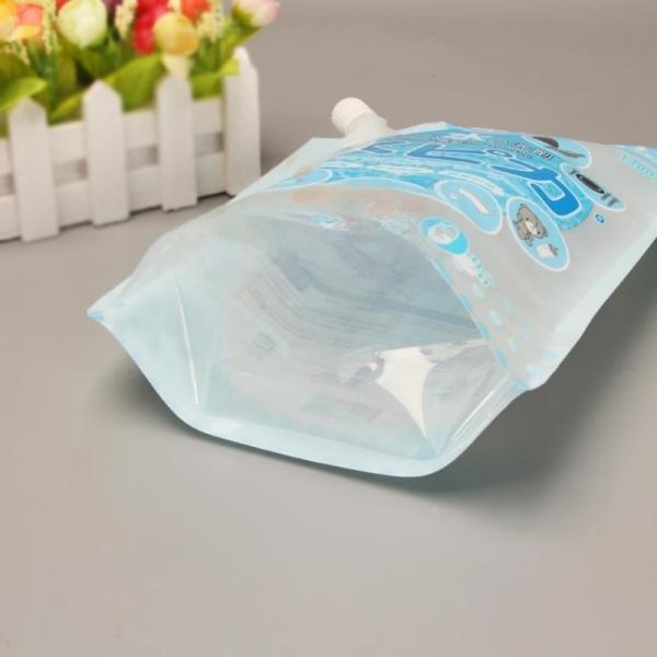 Manufacturer's laundry detergent packaging bag with spout 2kg 1kg self-supporting finished product bag customization