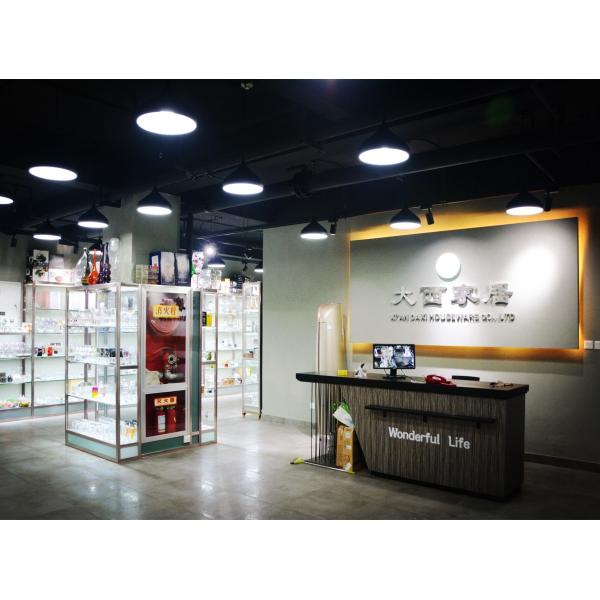 Вокруг стекел коктейля Кристл пузыря более толстой стены мексиканских