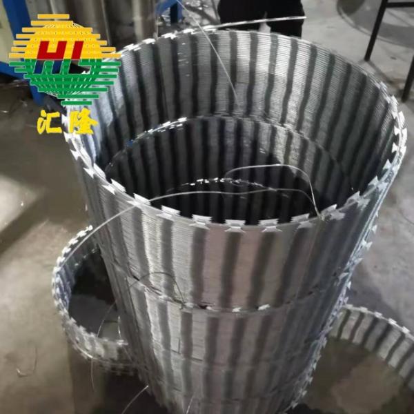 Anti Climb BTO-16 BTO-18 Stainless Steel Hot Dipped Galvanized Razor Fence Razor Barbed Wire In Ukraine 