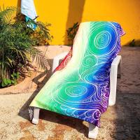 Toalha de praia de microfibra retangular com alta absorção e desenhos inspirados na natureza