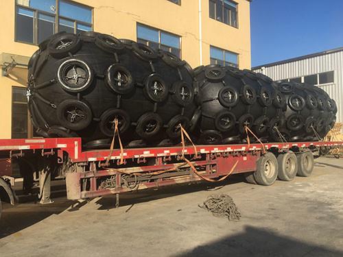 Custom Submarines Pneumatic Rubber Fenders 1500mm*700mm
