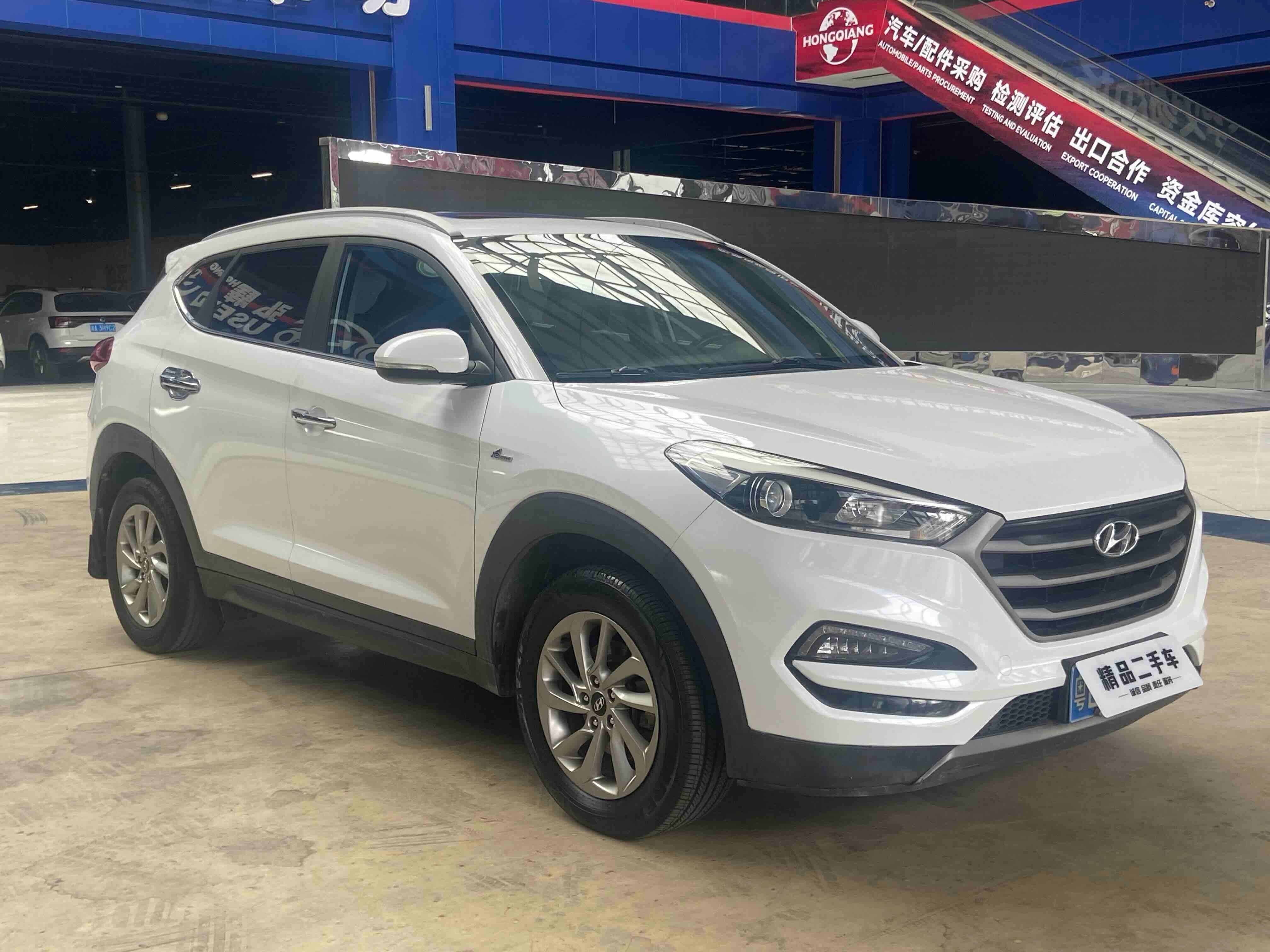 Used 2015 Hyundai Tucson 1.6T DCT 2WD Compact SUV 177Ps Turbocharged 7 Speed Crossover