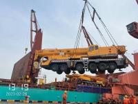 QY130K a refourbi le camion a monté la grue 130 Ton Xcmg Mobile Crane