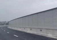 Barrière antibruit insonorisée pour autoroute avec colonnes en acier en forme de H