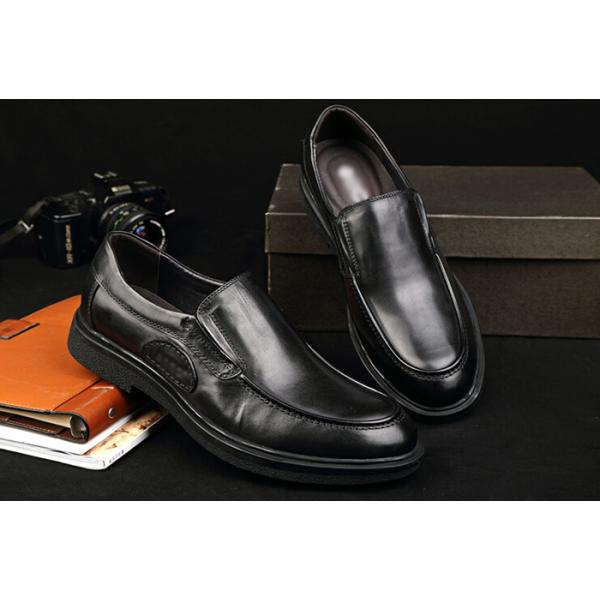 zapatos comerciales con suela suave, zapatos de manejo de piel marrón.