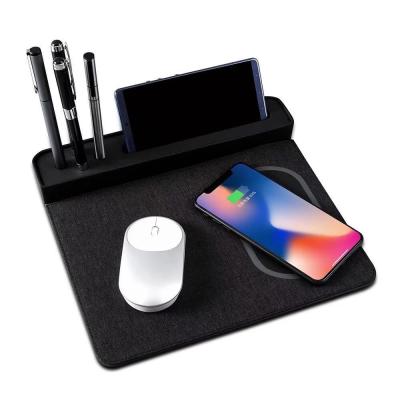 Tapete do rato de carregamento sem fio multifuncional com o couro de Pen Holder 5W dobrável