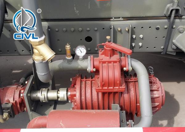 4X2 Sinotruk HOWO Sewage Suction Truck Cleaning Trucks with High Pressure Cleaning and Waste Water Suction Tank