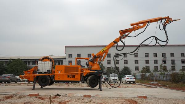 KC3017 Robotic Shotcrete Machine With Concrete Spraying Manipulator 4 - Wheel Drive