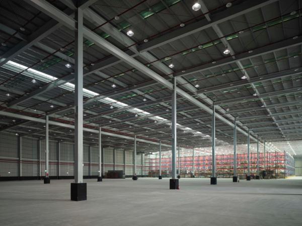 Multi Span Steel Structure Building Quickly Assembled Prefabricated Construction Z Purlin