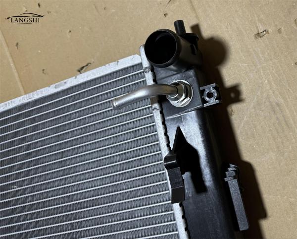 25310-2Z100 Car Engine Coolant Cooler for Hyundai IX35 11 2009-2017 Aluminum Radiator