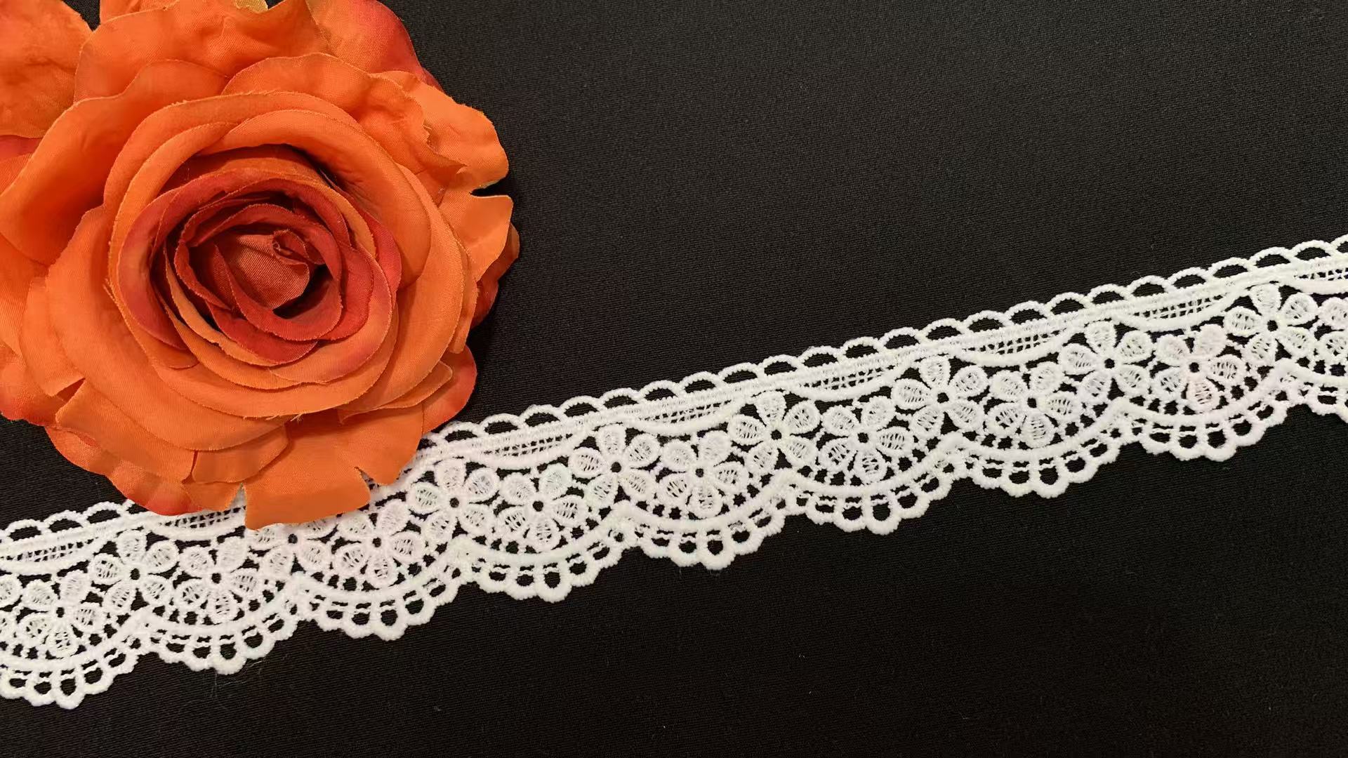 Milk Yarn Chemical Lace Trim 4cm Width with Scalloped Border and Compact Floral Patterns for Wholesale Lace Accessory
