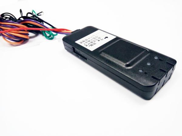 Small Size Easy Hidden GPS GSM Tracker Real Time Positioning Support Remote Control
