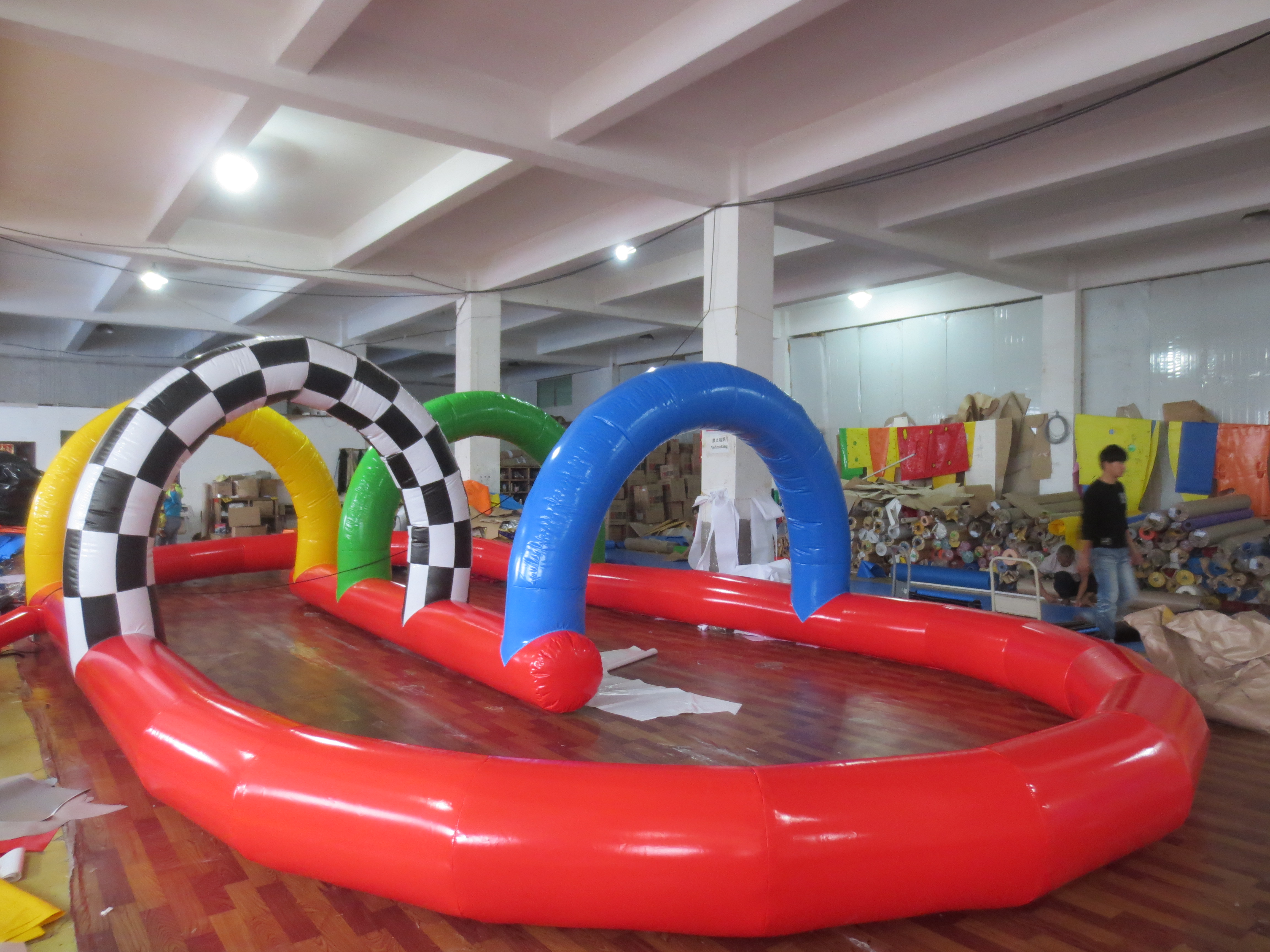 Portable Inflatable Race Track Designed for Bumper Car Games Driving Activities Family Entertainment Centers Rooftop Events And Temporary Outdoor Arena Projects
