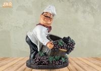 Escultura del cocinero del tenedor del vino del cocinero de la resina de la estatuilla de la estatua de Polyresin de la decoración de la tabla del cocinero pequeña