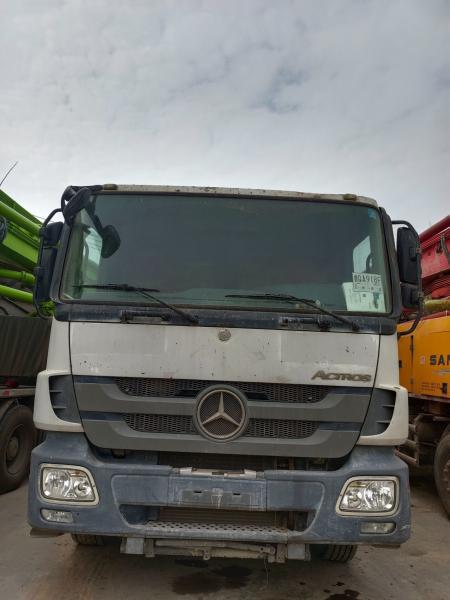 Zoomlion 52m Actros Mobile Pipeline Pompe à béton Équipement lourd avec service après-vente