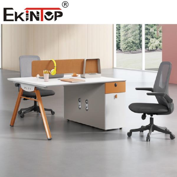 Estação de trabalho branca do escritório do tampo da mesa para a armação de aço da pessoa do pessoal 2-8