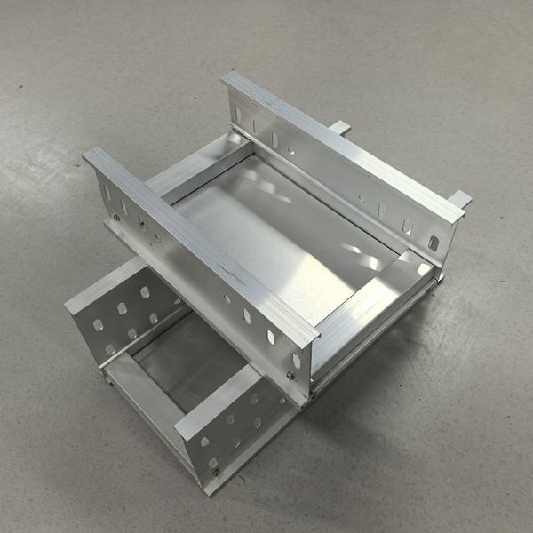 Ceiling Mounted Wall Mounted Galvanised Steel Cable Tray 3m Length Cable Support Tray