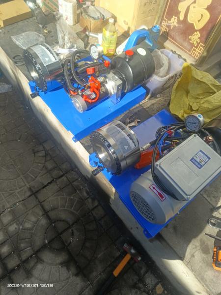 2.2 KW Motor 220V Hydraulic Hose Crimping Machine with 1 Inch Crimping Range for 6-25mm Hoses
