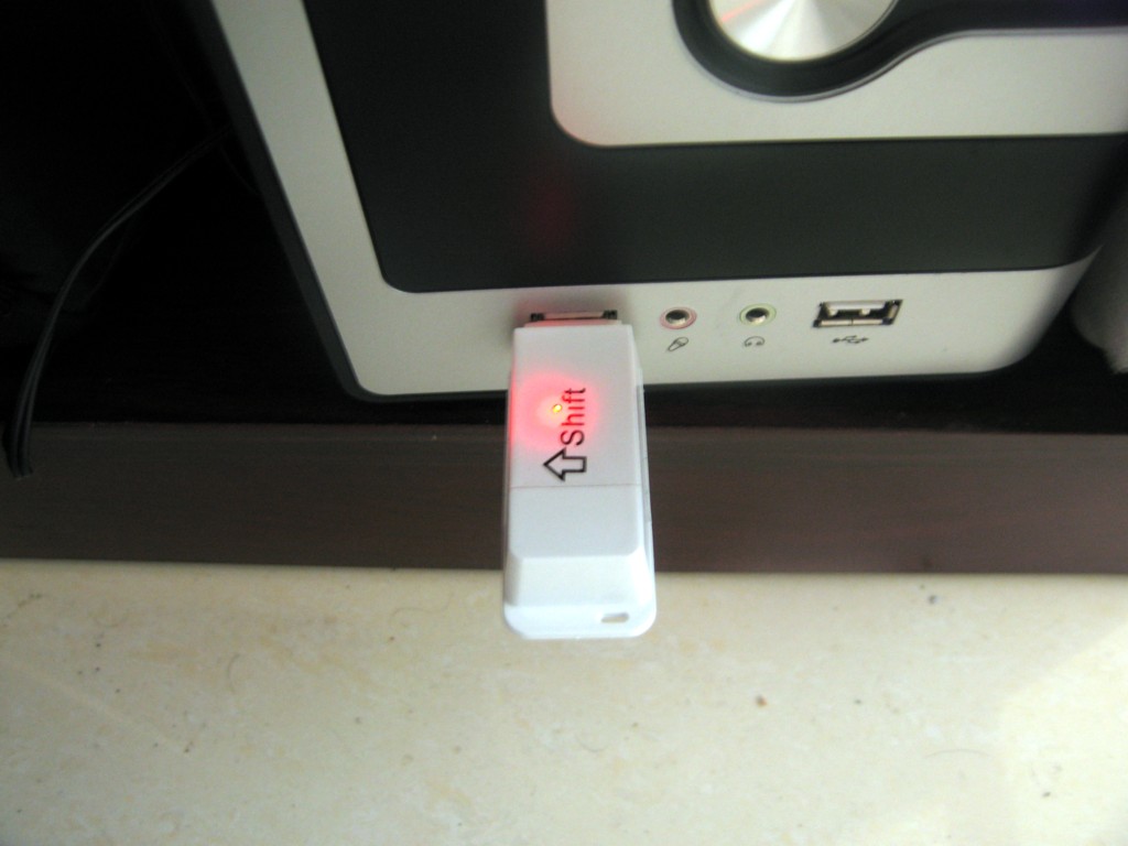 High Efficiency  Li-ion Battery Portable Mini Handheld USB Battery Charger For Mobile