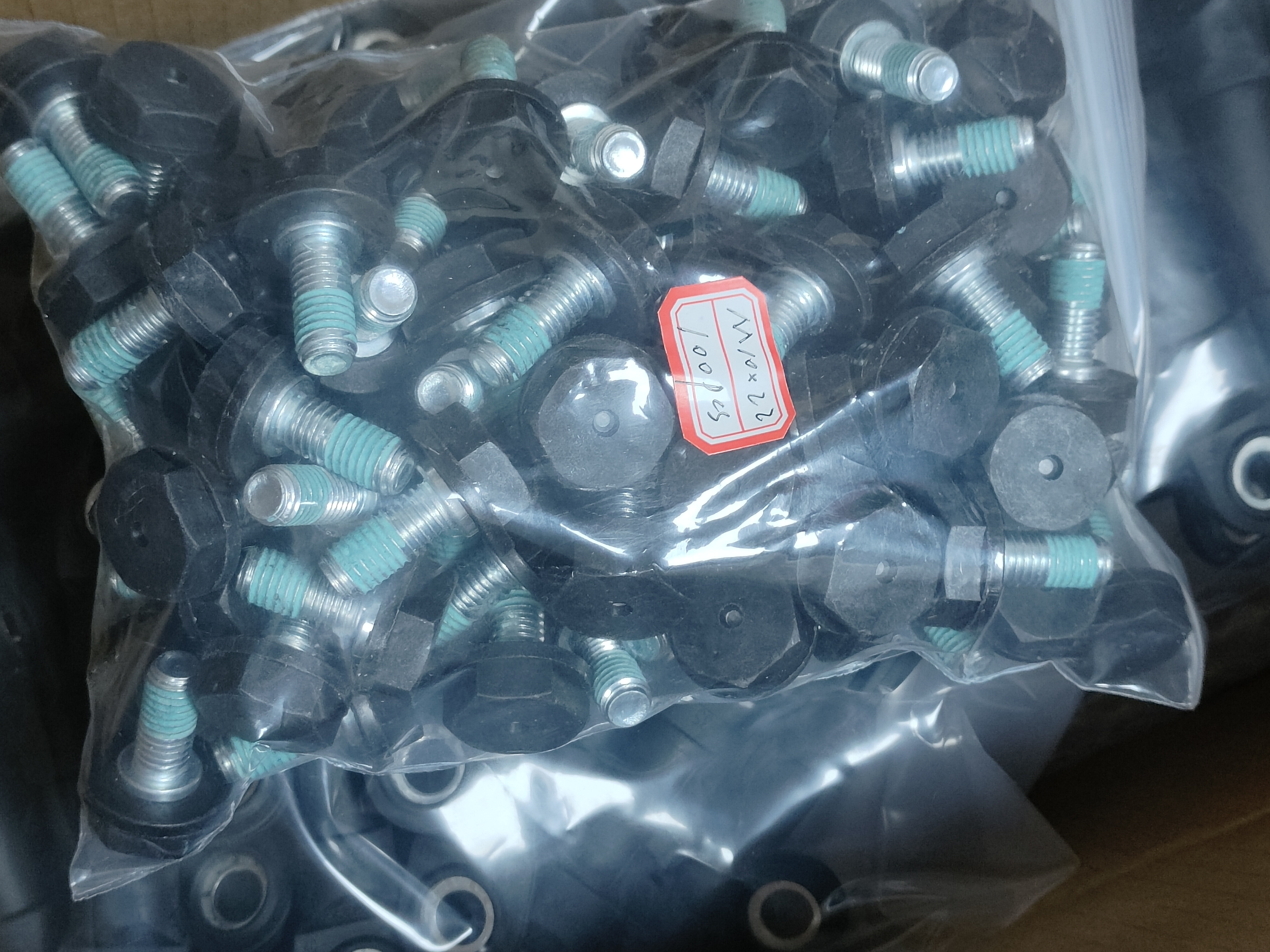 Thread Lock Coated Insulated Black Plastic Head M10×22 Bolts For Forklift Lead‑Acid Battery Terminal Flexible Cable Connection Replacement Spare Parts With PP+GF Material & Checkpoint