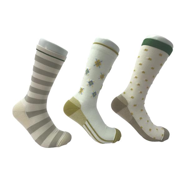 Breathable Regular Style Compression Sports Socks for Running Knitted and Anti Slip