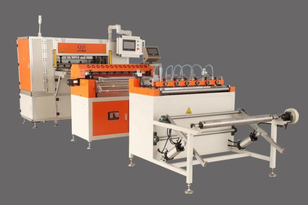 Computerized HEPA Filter Pleating Machine 1KW Knife Paper Pleating Machine 1300mm Working Width