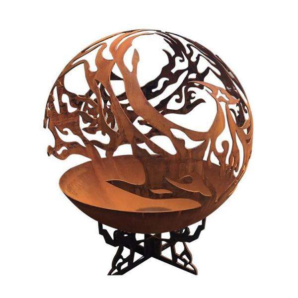 A bola oca Phoenix do metal exterior modela o poço de aço do fogo da esfera de Corten