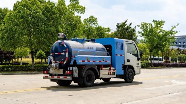 High Pressure Mini Size Electric Septic Tank Truck With Fecal Suction Truck
