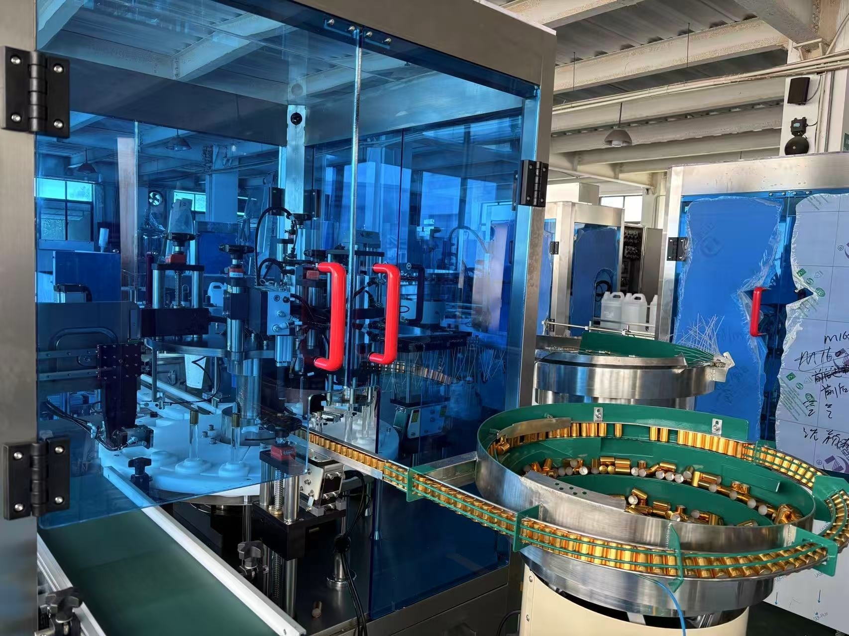 Automatic perfume filling machine with crimpping and labeling