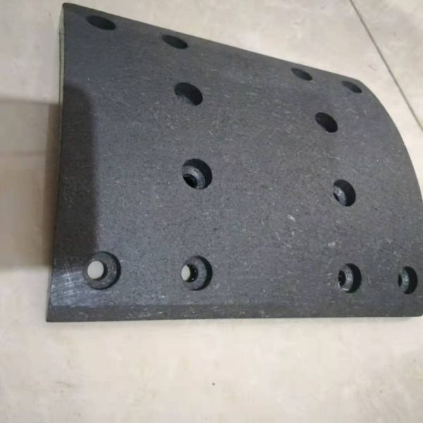 SINOTRUK Howo Brake Linings SINOTRUK AZ9231342072 E7 371 Truck Brake Shoe Liner WG9761450118  WG9761450119
