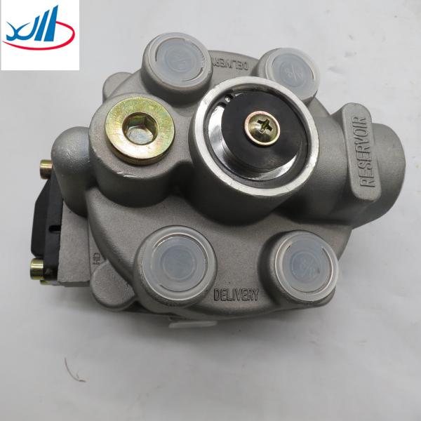 Trailer Brake Relay Valve Sinotruk Howo Parts SZRE030N4301AF310A20Z