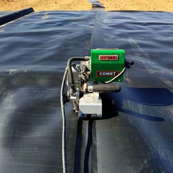 Rosto liso 1,5 mm 1500 Microns Preto Verde HDPE Geomembrane Film para revestimentos de barragem 0,75 mm