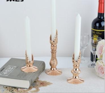 Corrosion Proof 19cm Height Rustic Metal Candle Holders