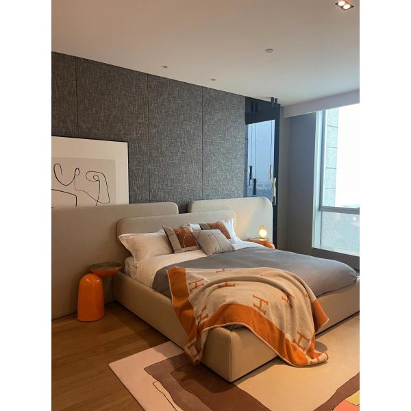 Classic Luxury White Solid Oak Double Bed Hotel Bedroom Soft Bed