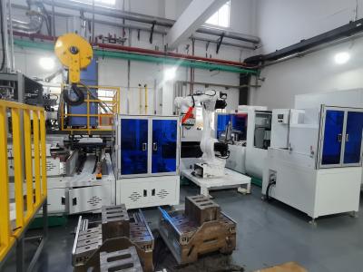 Produção automática de lingotes de ouro com robô