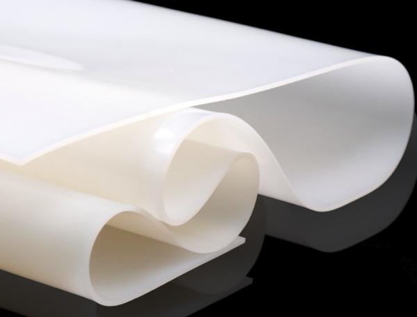 A cor translúcida 3 milímetros de tela grossa de Rolls da folha do silicone reforçou de alta temperatura