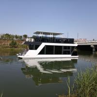 Aluminum Luxurious Floating Boat House For Fishing Sunbathing Sightseeing