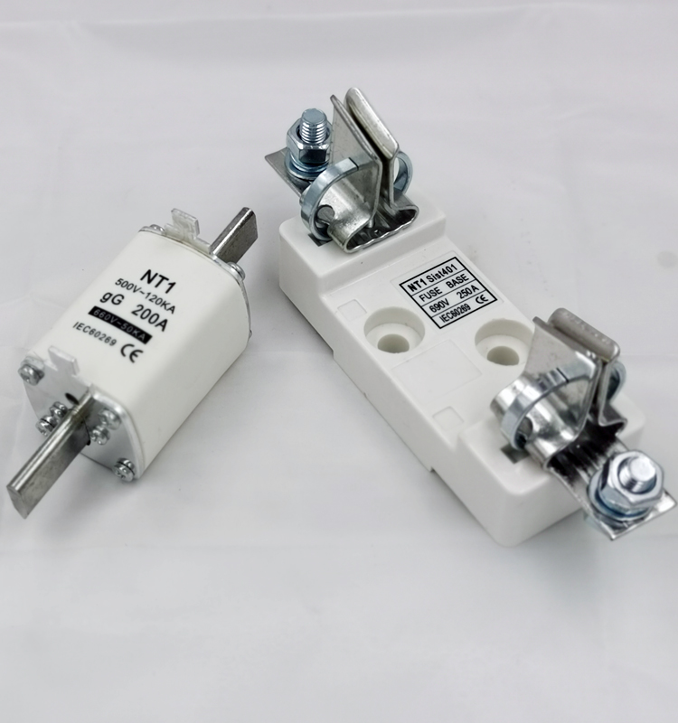 High Breaking Capacity 500V 120KA 200A HRC Ceramic/Copper Fuse Link Low Voltage Fuse Block Thermal Usage CE/TUV Certified