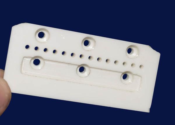 Industrial Ceramics Electrical Insulating Zirconia Ceramic Guide Block With Hole