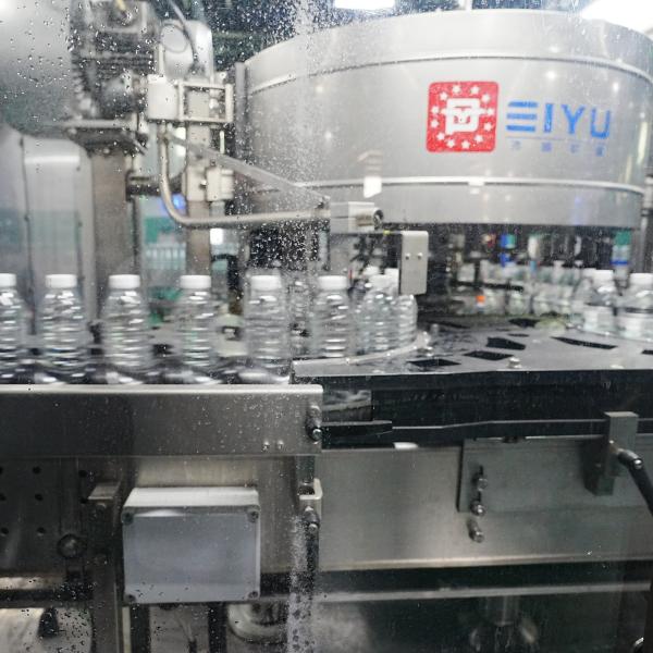 Yunnan Honghe Customer Site, 54,000 Bottles Per Hour High-speed OPP Labeling Machine