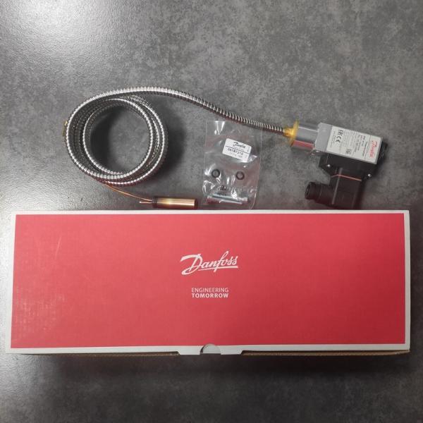 Améliorez vos opérations avec le levier de commande hydraulique du joystick Danfoss 061B810466 pour les applications industrielles et mobiles