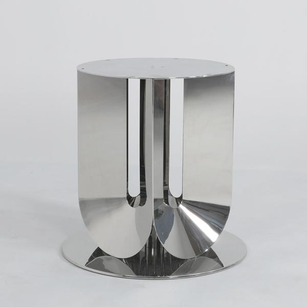 Sleek Steel Marble Top Dining Table With Gold Legs Dia 1500*750mm
