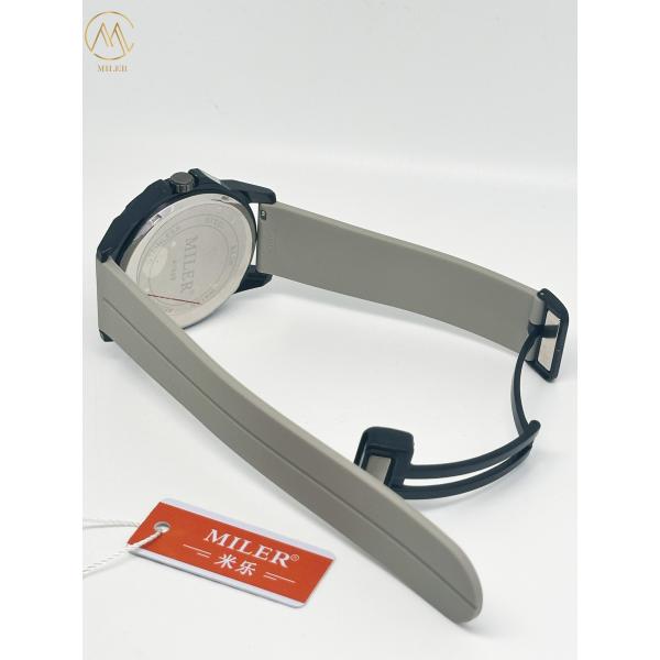 Montres de sport en quartz, ceinture en silicone avec boîtier en alliage de dattes, montre de poignet cadeau