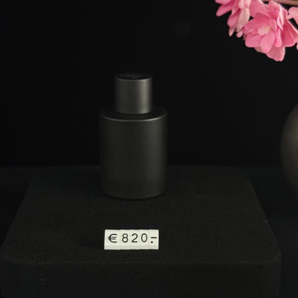 Sturdy High Contrast Stable Triangular 5x3mm Mini Price Tag Cubes for Elegant Jewellery Display