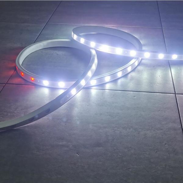 Iluminação digital RGBW comercial de lavagem de parede Silicone Soft Pixel 24v