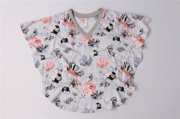 V-Neck Ladies Print Blouse Loose Short Sleeves Decorative Pattern Casual And Fashion