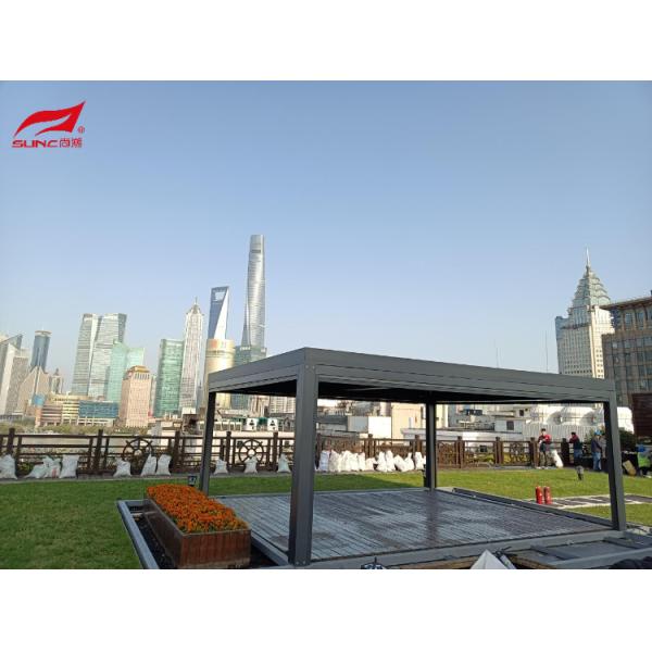 Моторизованная алюминиевая на открытом воздухе пергола Bioclimatica затеняет водоустойчивый дизайн дома