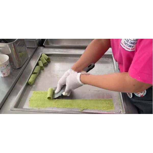 Machine à glaces à double casserole frite avec congélateur / machine à glaces à rouleaux Thai Stir Fry